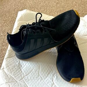Men’s Adidas xpl_r black with gum soles. Used in very good condition.